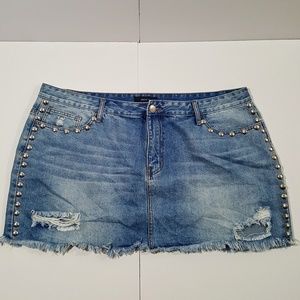 NWOT Forever21Plus Jean Skirt Size 20 Distressed
